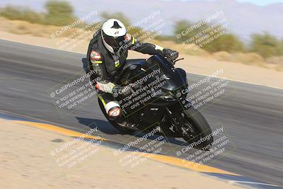 media/Dec-10-2023-SoCal Trackdays (Sun) [[0ce70f5433]]/Turn 10 Inside (140pm)/